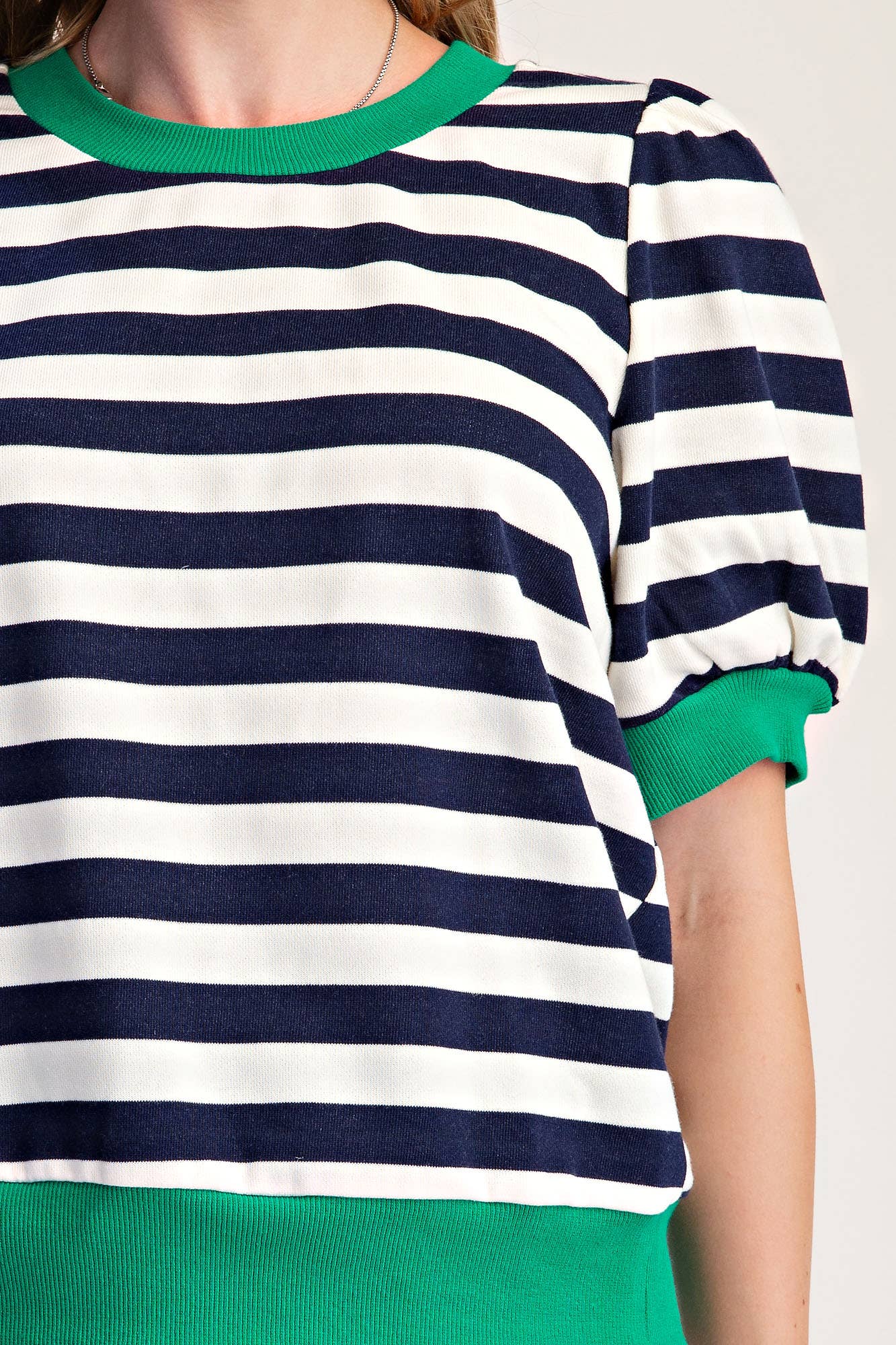 Navy-Green Puff Pullover