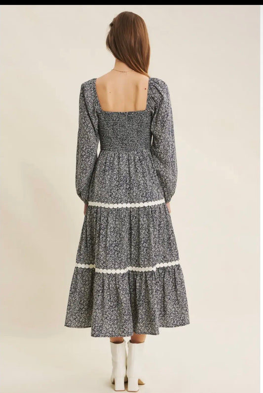 Floral tiered midi dress