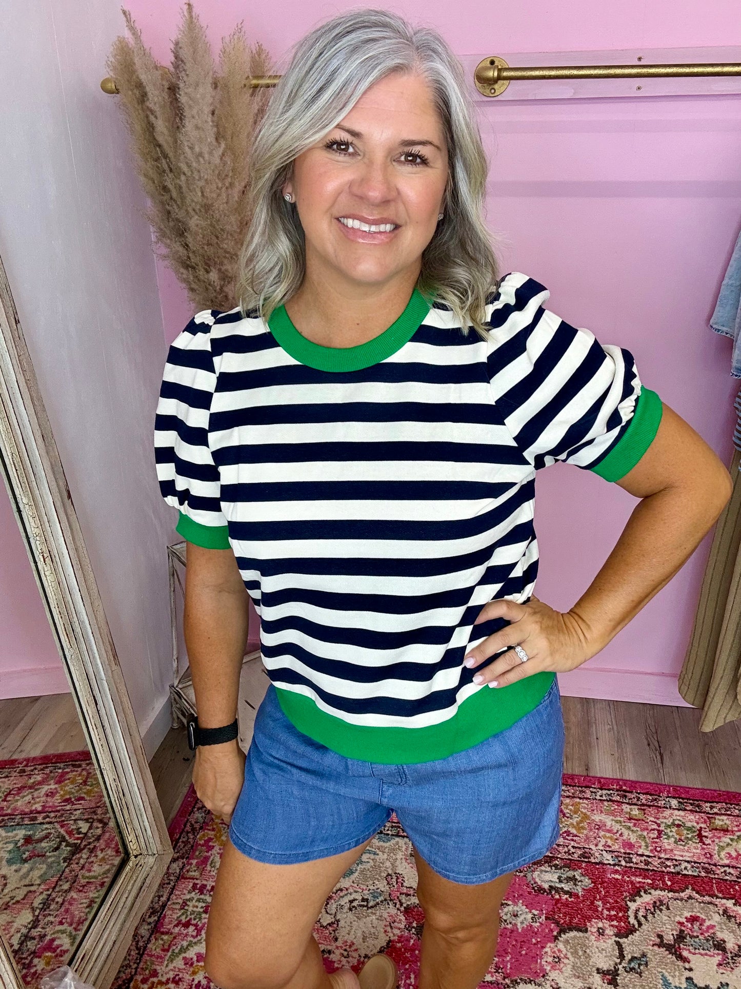 Navy-Green Puff Pullover