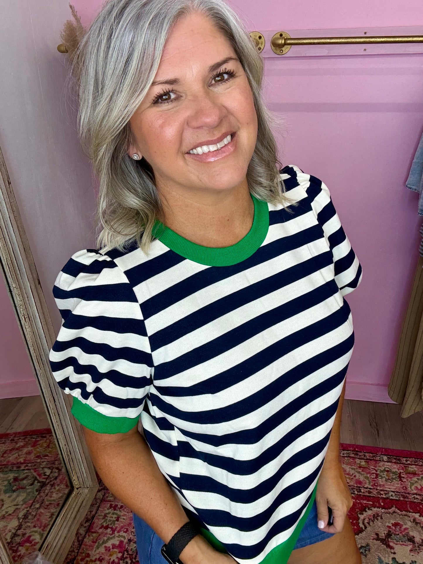 Navy-Green Puff Pullover