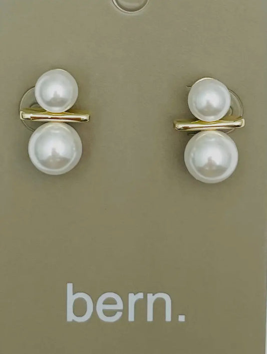 Golden- Double Pearl Stud