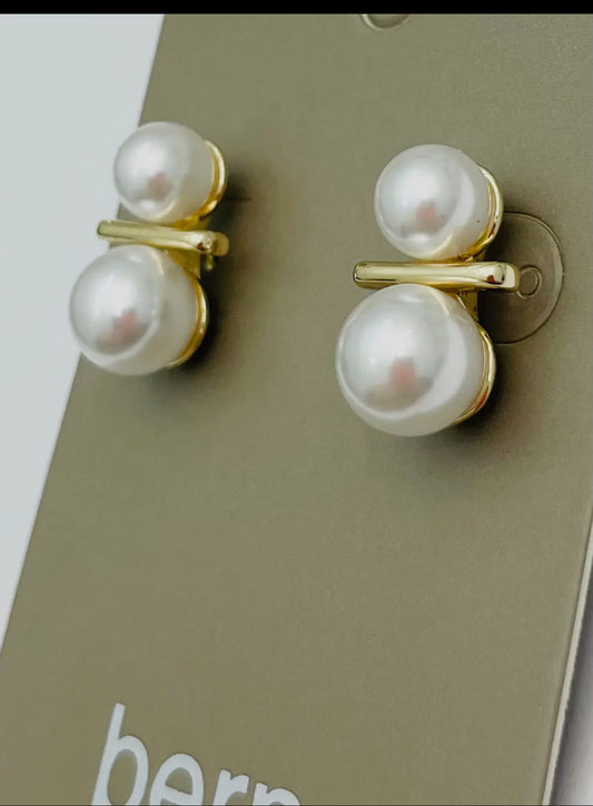 Golden- Double Pearl Stud